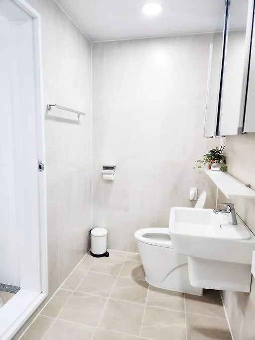 New Seoul Vera House Apartment