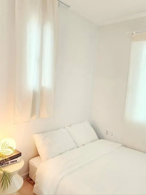 New Seoul Vera House Apartment