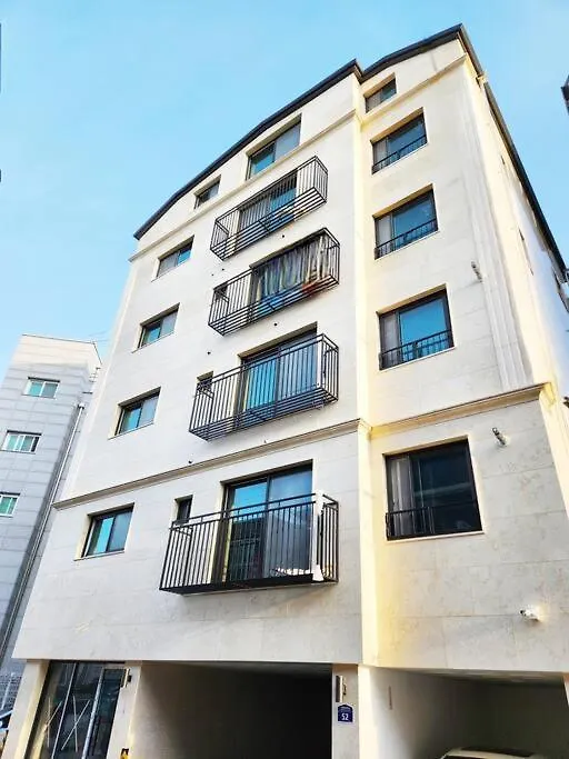 New Seoul Vera House Apartment